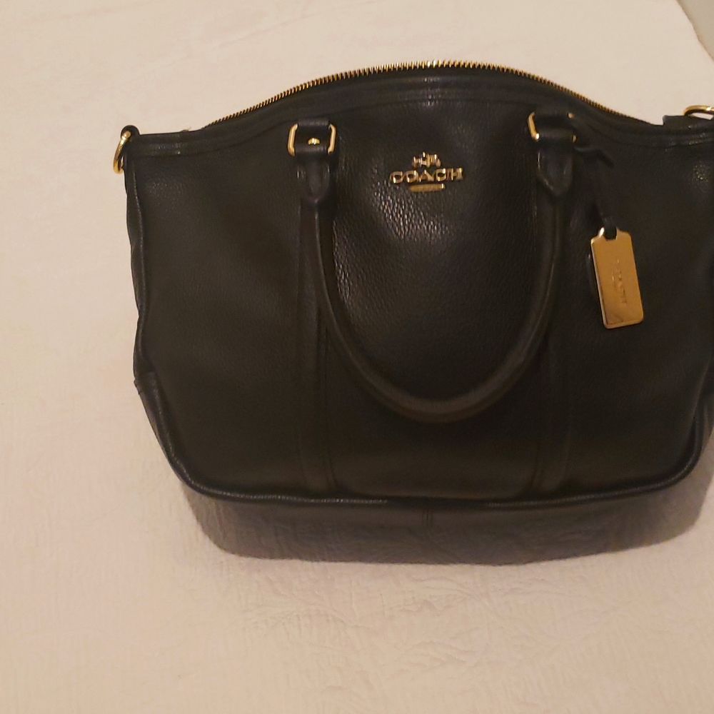Original Coach arm bag, pure leather, no damage, perfect condition, color black
